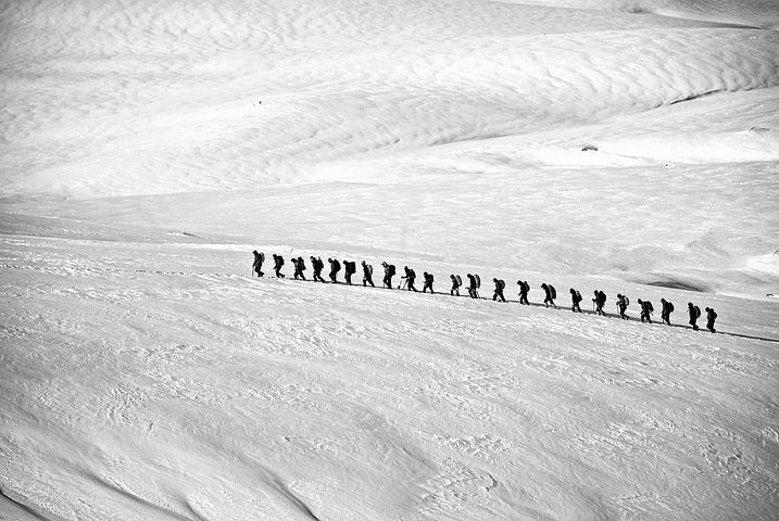 trekking-299000__480.jpg