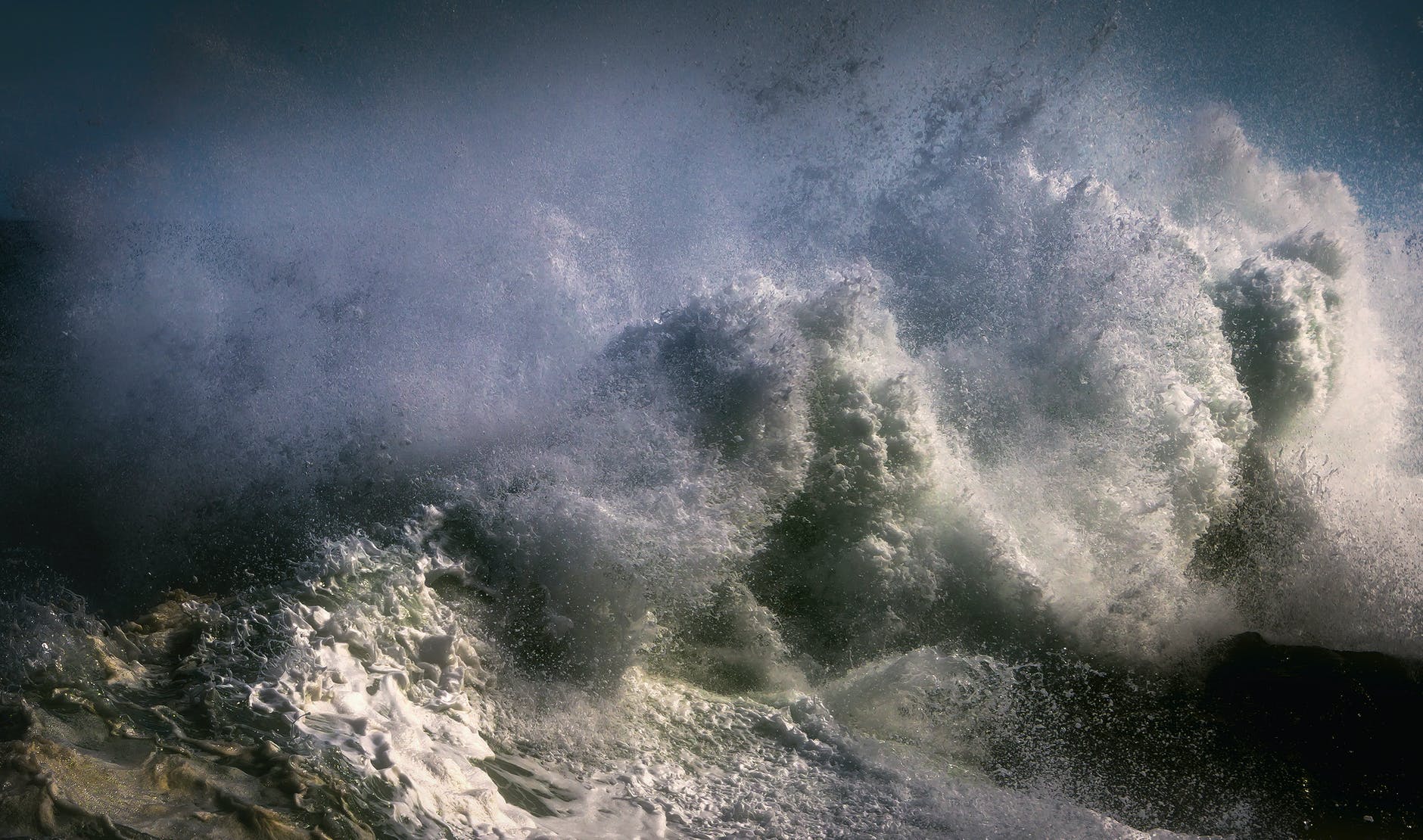 crashing waves
